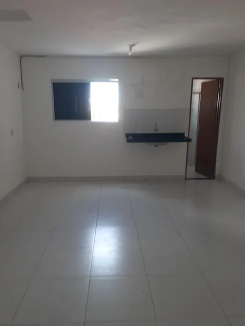 Foto 1 de Apartamento com 1 Quarto para alugar, 20m² em Candelária, Natal