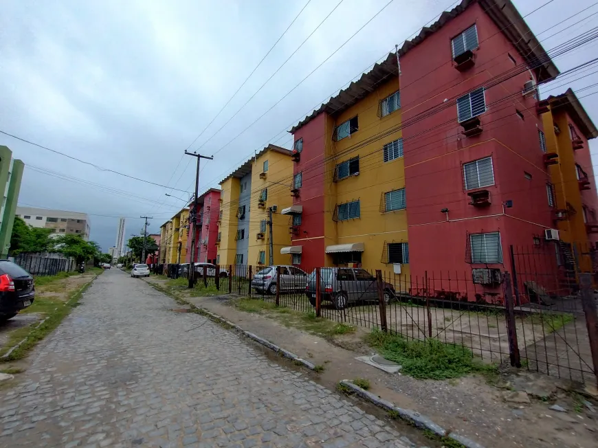 Foto 1 de Apartamento com 2 Quartos para alugar, 50m² em Jardim Atlântico, Olinda