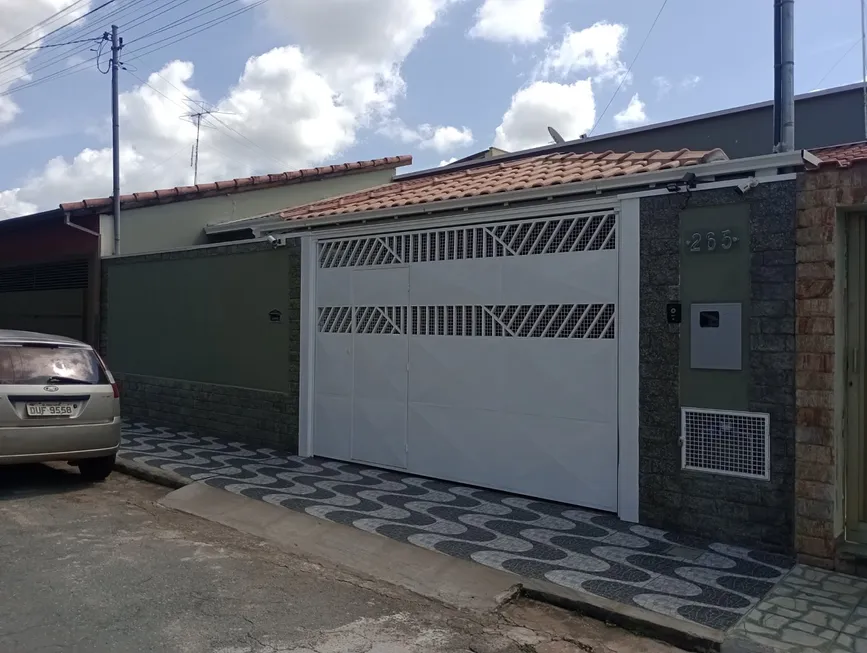 Foto 1 de Casa com 3 Quartos à venda, 142m² em Vila Beatriz, Pouso Alegre