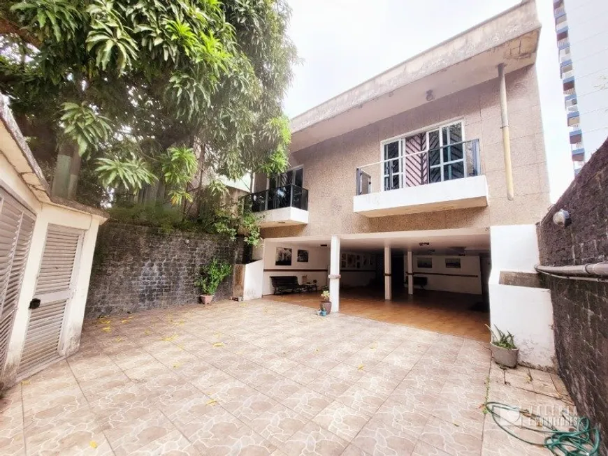 Foto 1 de Casa com 4 Quartos à venda, 860m² em Nazaré, Belém
