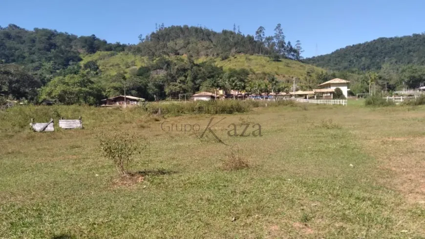 Foto 1 de Fazenda/Sítio com 1 Quarto para alugar, 80m² em Buquirinha, São José dos Campos