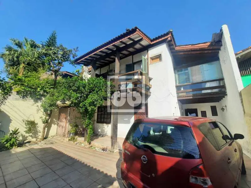 Foto 1 de Casa com 4 Quartos à venda, 238m² em Pechincha, Rio de Janeiro
