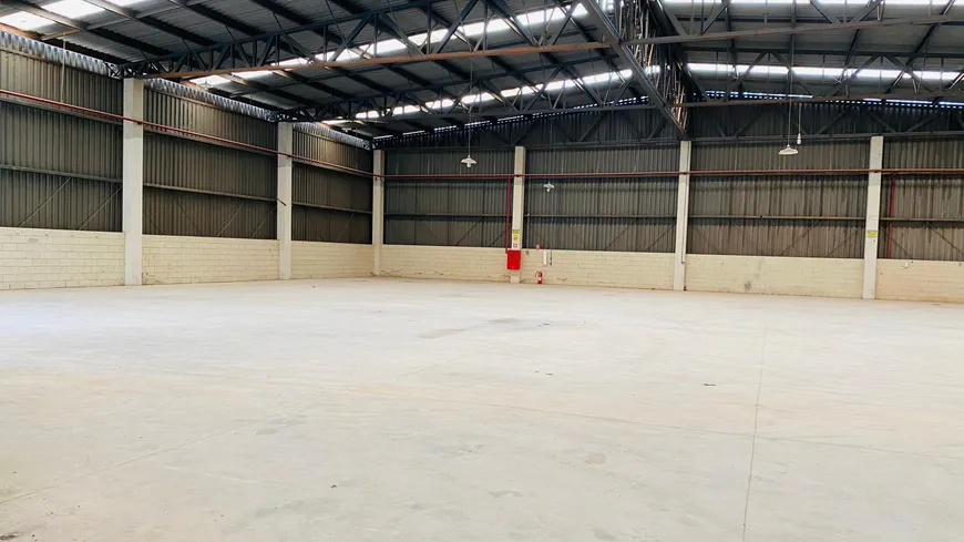 Foto 1 de Galpão/Depósito/Armazém para alugar, 1000m² em Distrito Agroindustrial de Senador Canedo, Senador Canedo