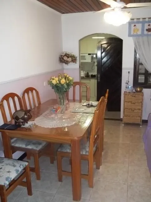 Foto 1 de Casa com 2 Quartos à venda, 81m² em Km 18, Osasco