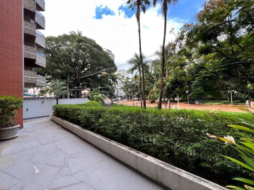 Foto 1 de Apartamento com 3 Quartos à venda, 208m² em Centro, Campinas