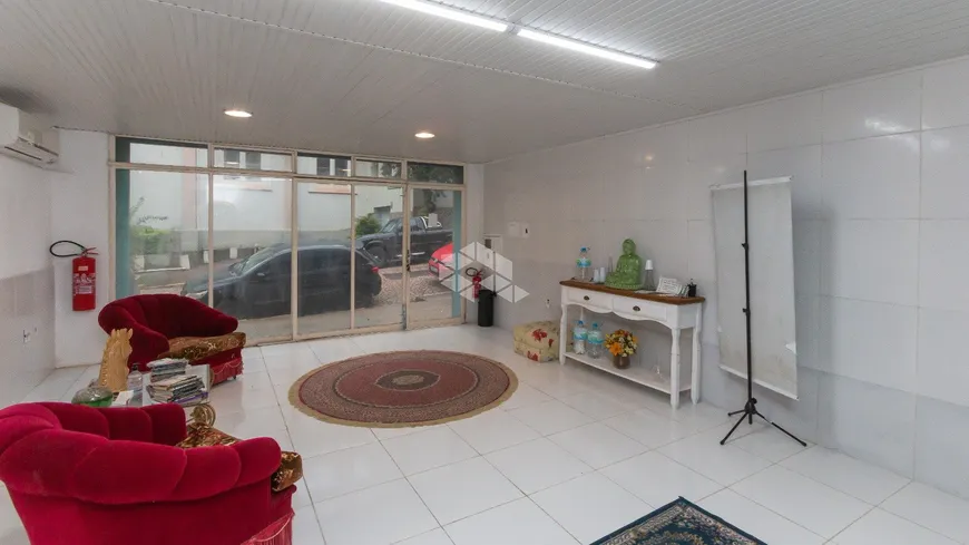 Foto 1 de Casa com 2 Quartos à venda, 235m² em Floresta, Porto Alegre