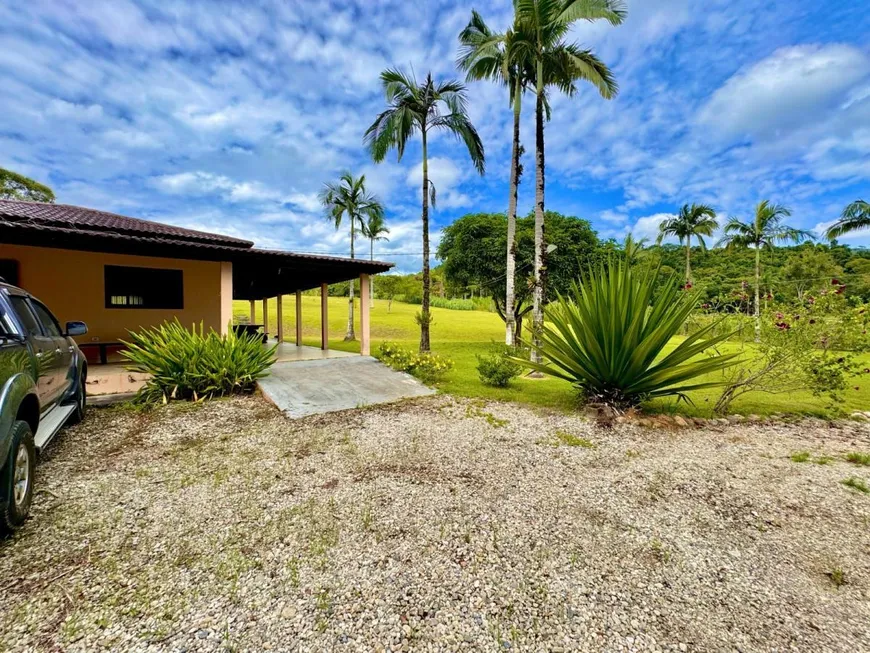 Foto 1 de Fazenda/Sítio com 2 Quartos à venda, 80m² em Zona Rural, Jacupiranga