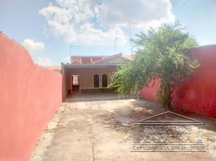 Foto 1 de Casa com 2 Quartos à venda, 88m² em Cidade Morumbi, São José dos Campos
