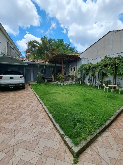 Foto 1 de Sobrado com 3 Quartos à venda, 150m² em Vila Suzana, São Paulo