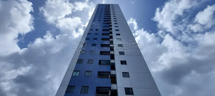 Foto 1 de Apartamento com 3 Quartos à venda, 64m² em Caxangá, Recife