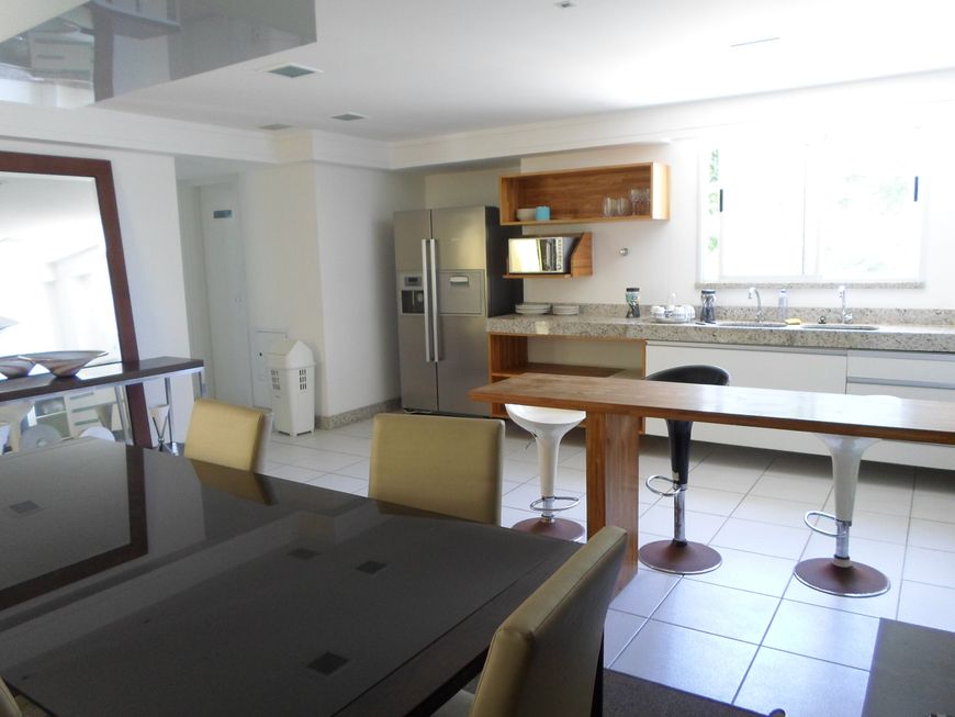 Apartamento na Alameda dos Umbuzeiros, 1, Caminho Das Árvores em