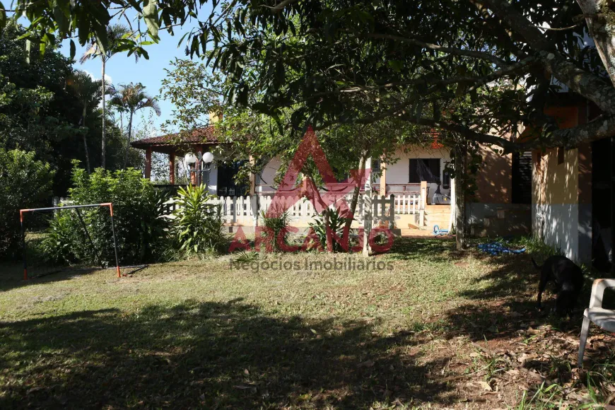 Foto 1 de Fazenda/Sítio com 4 Quartos à venda, 230m² em Chacaras Fernao Dias, Atibaia