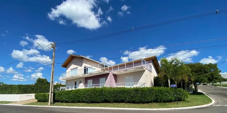 Foto 1 de Casa de Condomínio com 3 Quartos à venda, 240m² em Condominio Jardim Flamboyan, Bragança Paulista