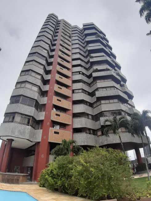 Foto 1 de Apartamento com 4 Quartos à venda, 432m² em Horto Florestal, Salvador