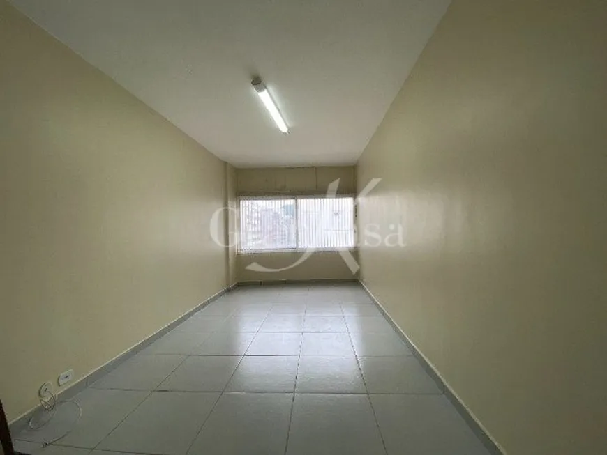 Foto 1 de Sala Comercial para alugar, 27m² em Copacabana, Rio de Janeiro