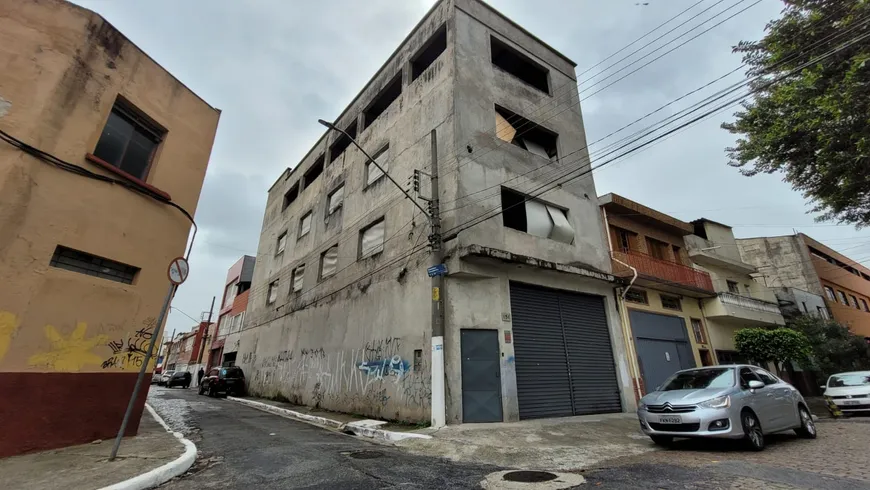 Foto 1 de Galpão/Depósito/Armazém à venda, 700m² em Catumbi, São Paulo