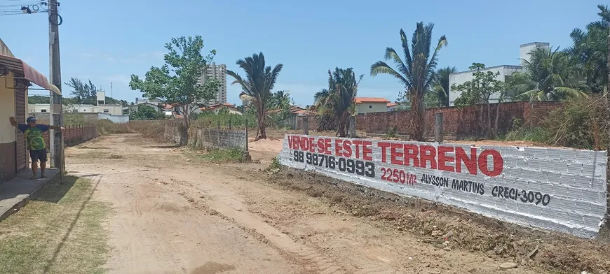 Foto 1 de Lote/Terreno à venda, 2250m² em Calhau, São Luís