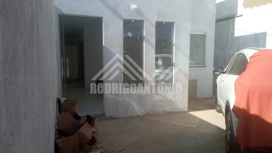 Foto 1 de Casa com 2 Quartos à venda, 180m² em Santa Rafaela, Montes Claros