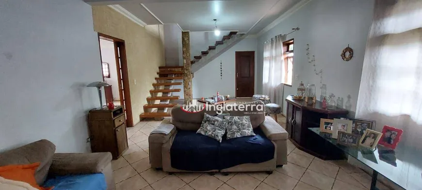 Foto 1 de Casa com 3 Quartos à venda, 270m² em Jardim Bandeirantes, Londrina