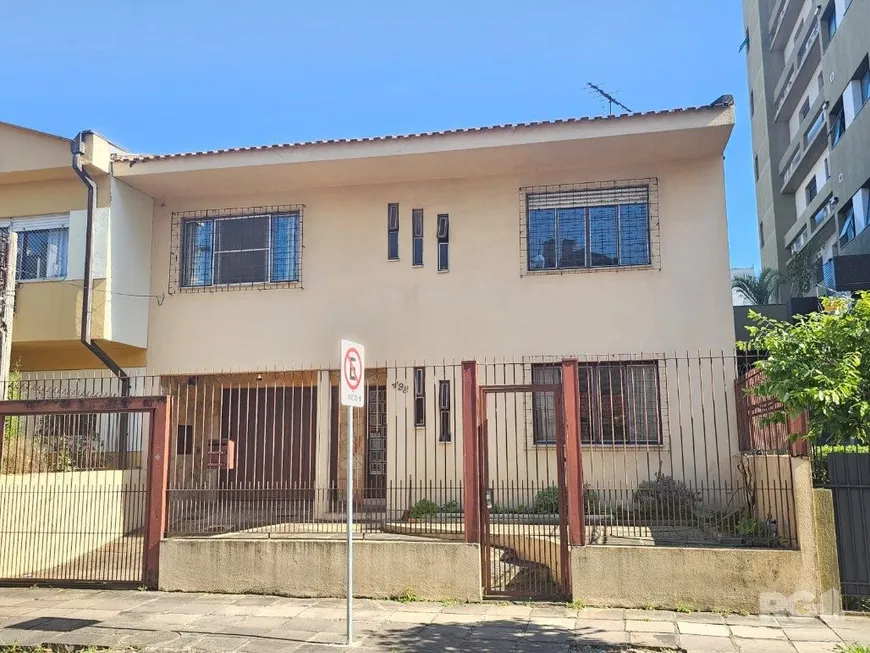 Foto 1 de Casa com 3 Quartos à venda, 283m² em Boa Vista, Porto Alegre