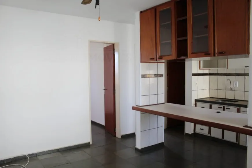 Foto 1 de Apartamento com 2 Quartos à venda, 39m² em Presidente Dutra, Ribeirão Preto