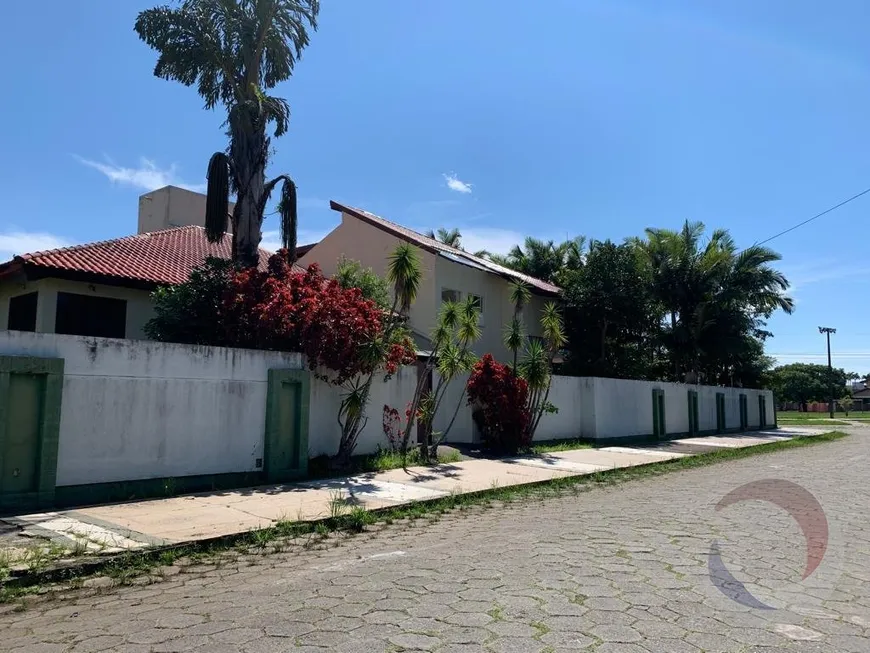Foto 1 de Casa com 4 Quartos à venda, 750m² em Córrego Grande, Florianópolis