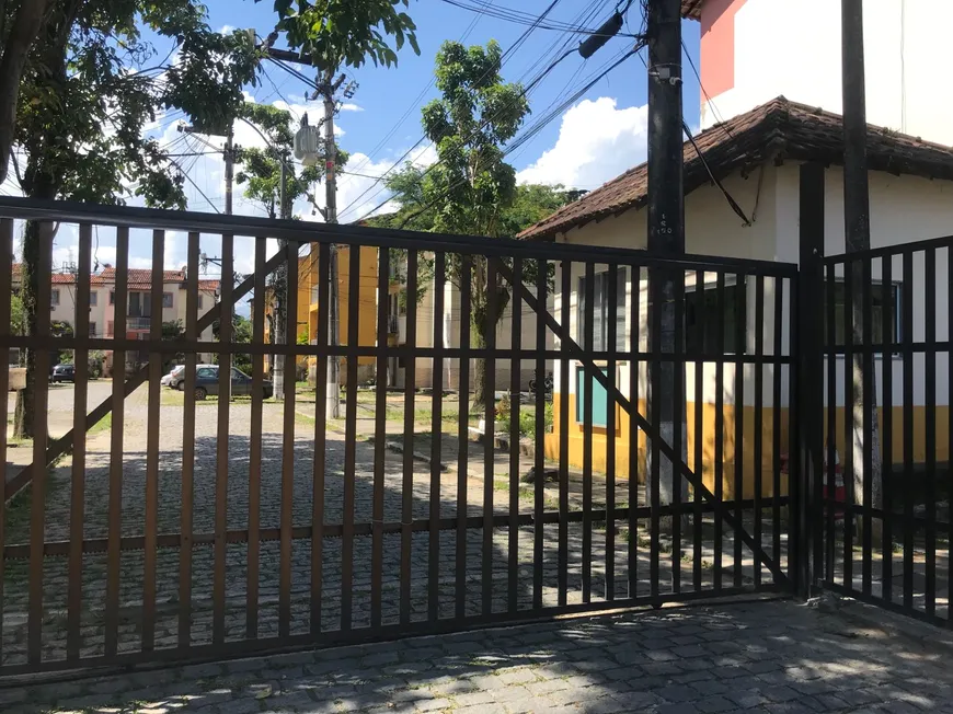 Foto 1 de Apartamento com 2 Quartos à venda, 60m² em Santa Cruz da Serra, Duque de Caxias