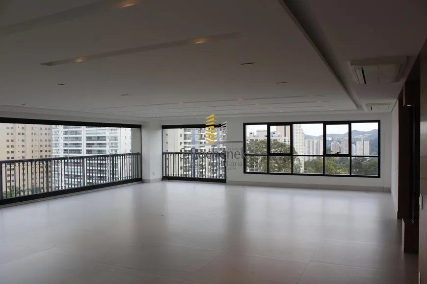 Foto 1 de Apartamento com 4 Quartos para alugar, 360m² em Alphaville Centro Industrial e Empresarial Alphaville, Barueri