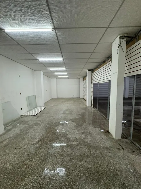 Foto 1 de Galpão/Depósito/Armazém para alugar, 450m² em Itapuã, Salvador