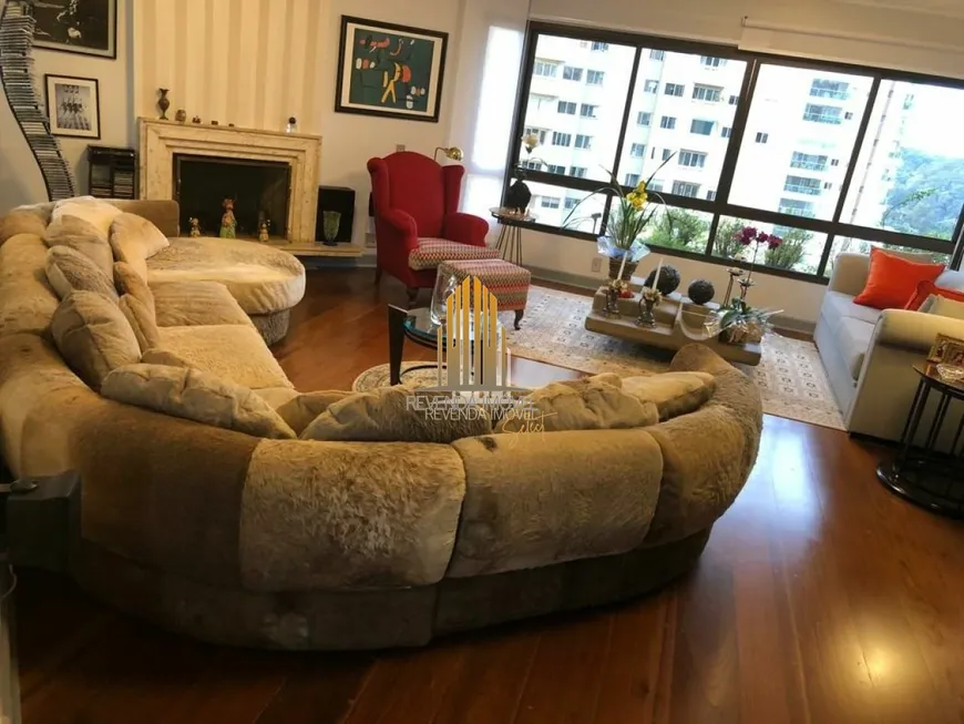 Foto 1 de Apartamento com 4 Quartos à venda, 330m² em Paraíso do Morumbi, São Paulo