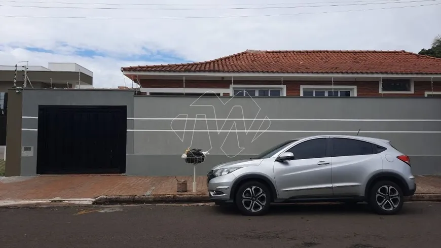 Foto 1 de Casa com 3 Quartos à venda, 252m² em Vila Harmonia, Araraquara