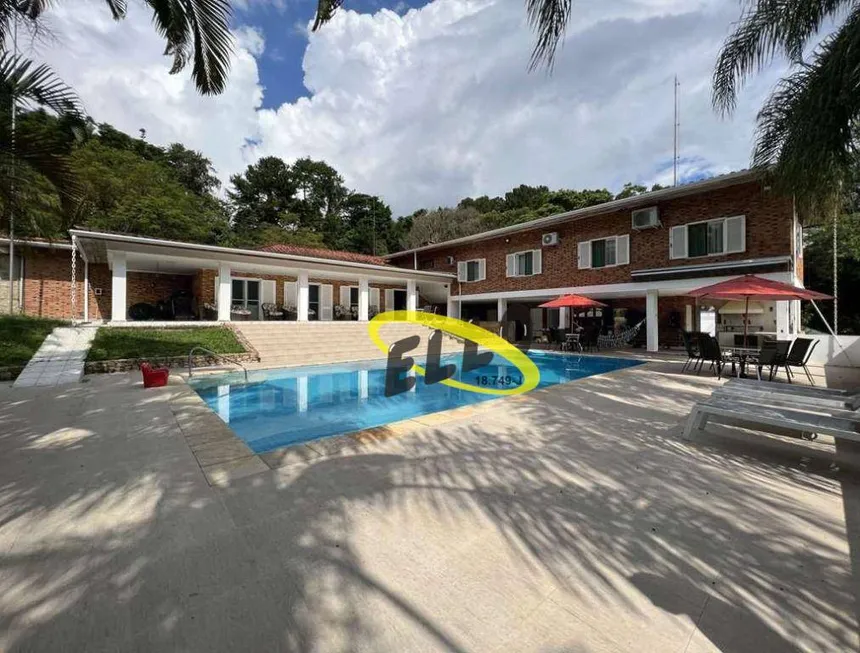 Foto 1 de Casa de Condomínio com 5 Quartos para venda ou aluguel, 842m² em Granja Viana, Carapicuíba