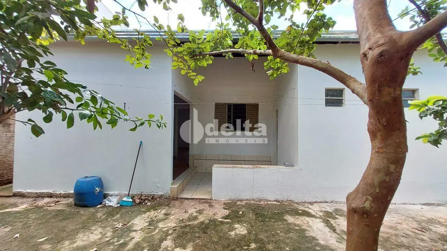 Foto 1 de Casa com 3 Quartos à venda, 110m² em Santa Mônica, Uberlândia