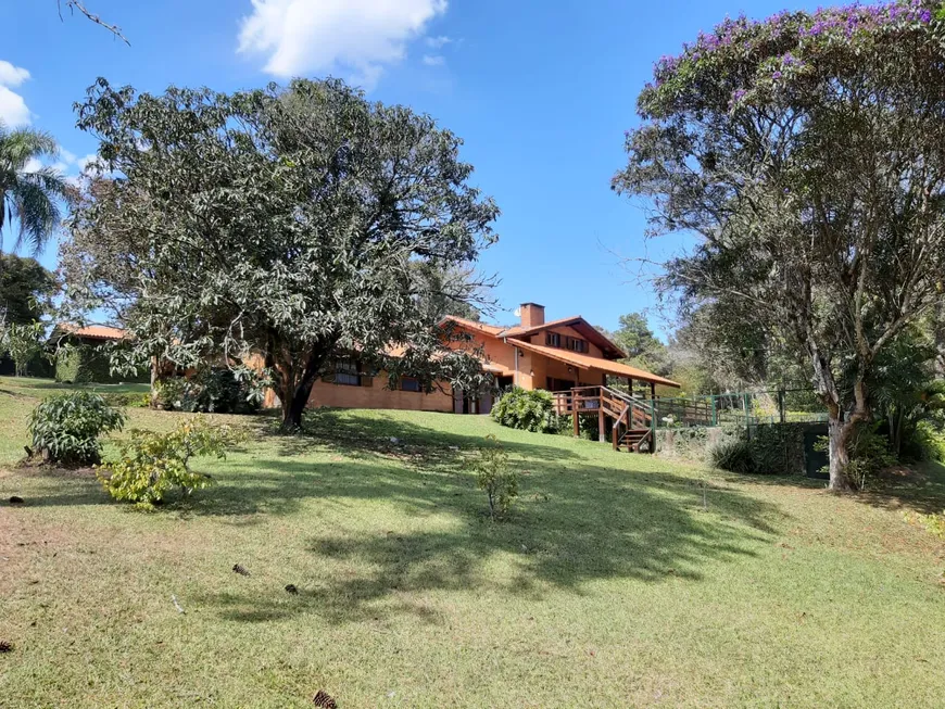 Foto 1 de Casa de Condomínio com 5 Quartos à venda, 300m² em Chácaras Três Lagoinhas, Mairinque