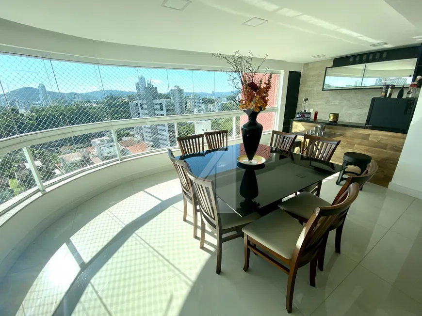 Foto 1 de Apartamento com 3 Quartos à venda, 175m² em Vila Nova, Blumenau