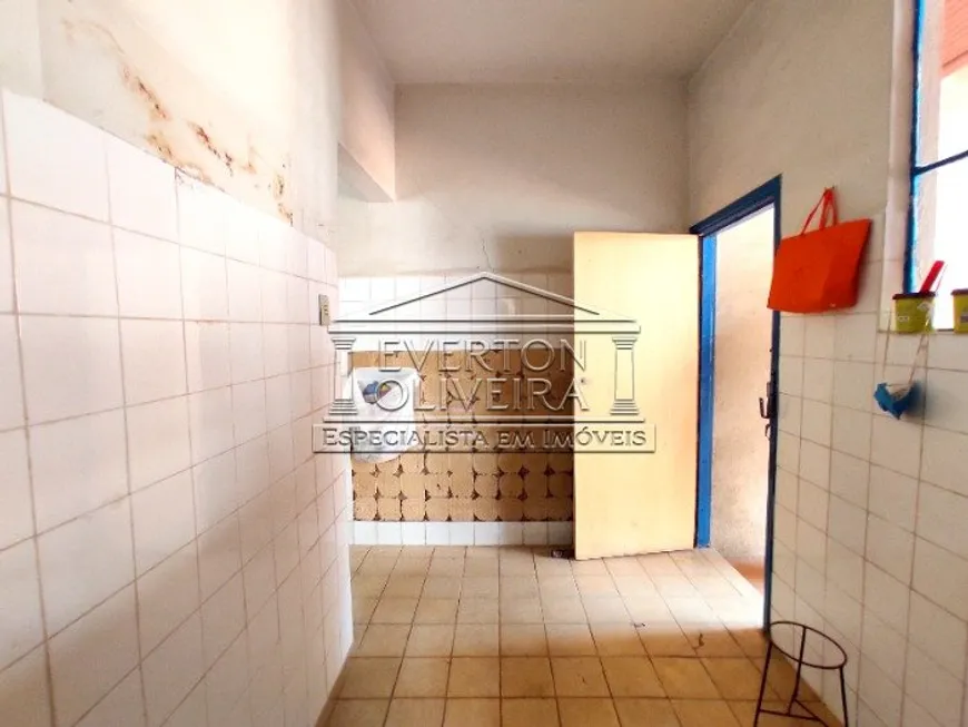 Foto 1 de Casa com 2 Quartos à venda, 140m² em Centro, Jacareí