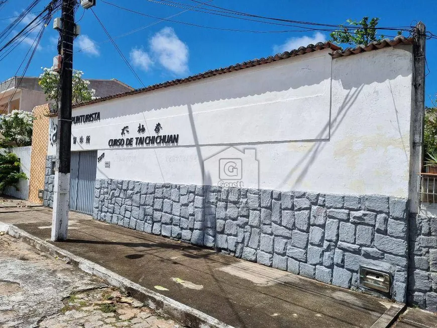 Foto 1 de Casa com 4 Quartos à venda, 240m² em Candelária, Natal