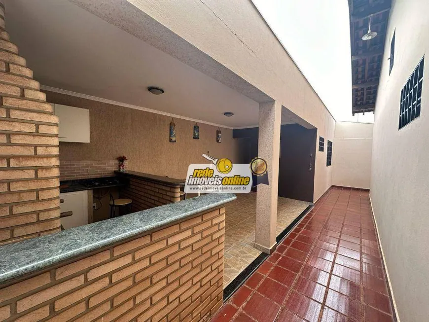 Foto 1 de Casa com 3 Quartos à venda, 229m² em Jardim Induberaba, Uberaba