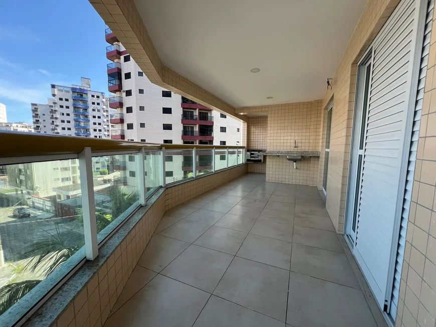 Foto 1 de Apartamento com 3 Quartos à venda, 116m² em Cidade Ocian, Praia Grande