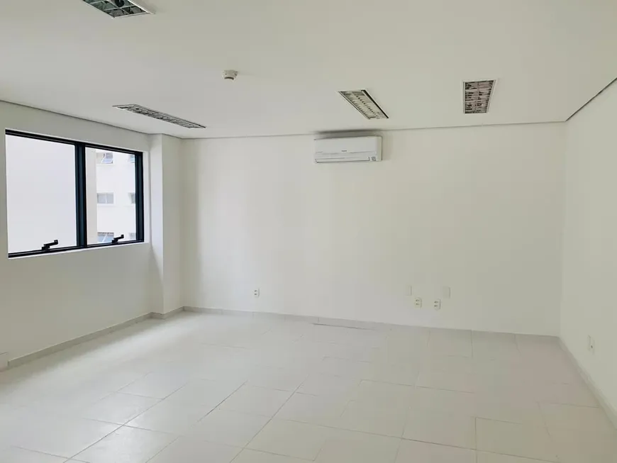 Foto 1 de Sala Comercial para alugar, 32m² em Itaim Bibi, São Paulo