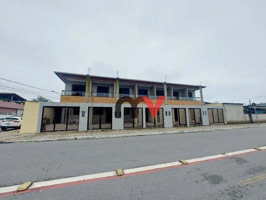 Foto 1 de Casa de Condomínio com 2 Quartos à venda, 59m² em Vila Antártica, Praia Grande