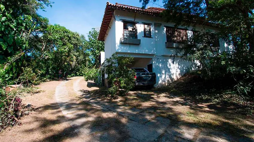Foto 1 de Fazenda/Sítio com 4 Quartos à venda, 48000m² em Muriqui, Niterói