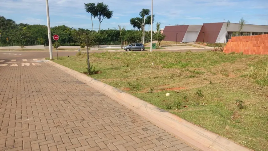 Foto 1 de Lote/Terreno à venda, 548m² em Jardim Inconfidência, Uberlândia