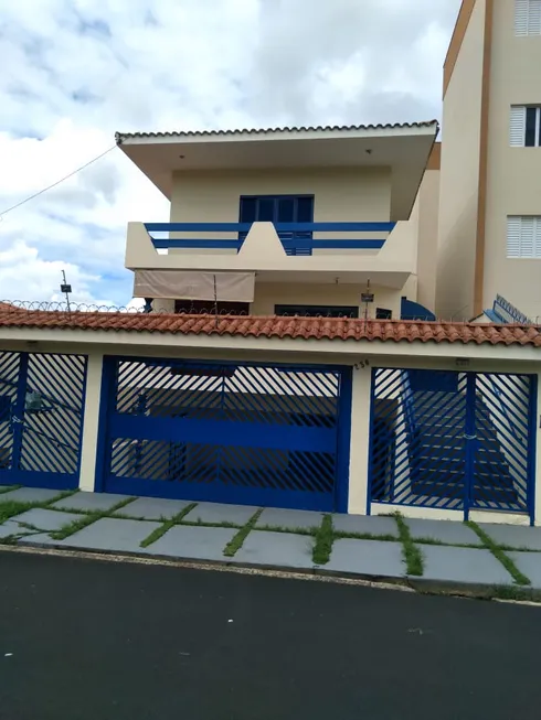 Foto 1 de Sobrado com 3 Quartos para alugar, 415m² em Jardim Alvorada, São Carlos