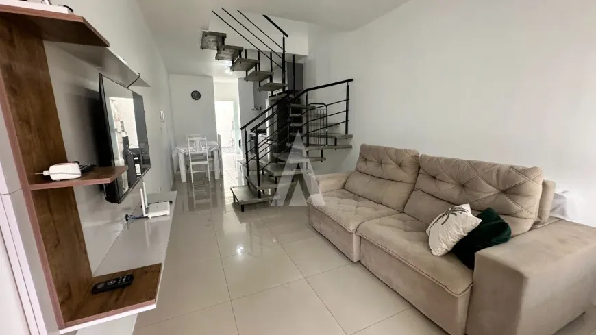 Foto 1 de Casa com 2 Quartos à venda, 67m² em Glória, Joinville