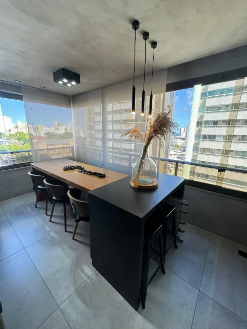 Foto 1 de Apartamento com 2 Quartos à venda, 77m² em Itaigara, Salvador