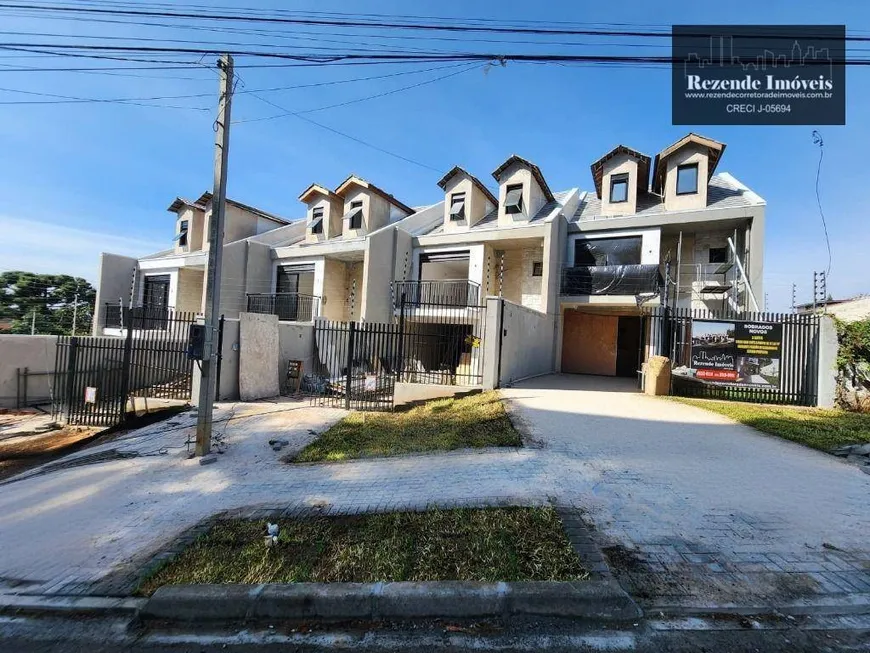 Foto 1 de Sobrado com 3 Quartos à venda, 178m² em Campo Comprido, Curitiba