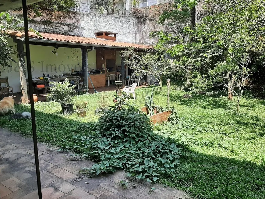 Foto 1 de Sobrado com 3 Quartos à venda, 629m² em Chácara Monte Alegre, São Paulo