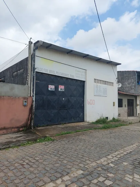 Foto 1 de Galpão/Depósito/Armazém à venda, 200m² em Parque de Exposições, Parnamirim