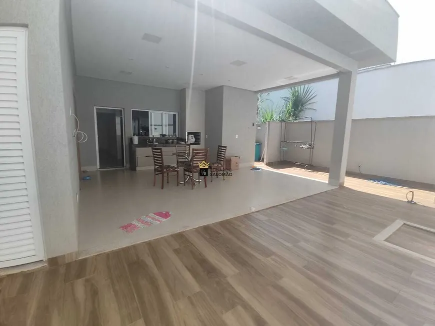 Foto 1 de Casa de Condomínio com 3 Quartos à venda, 211m² em Jardins Valencia, Goiânia